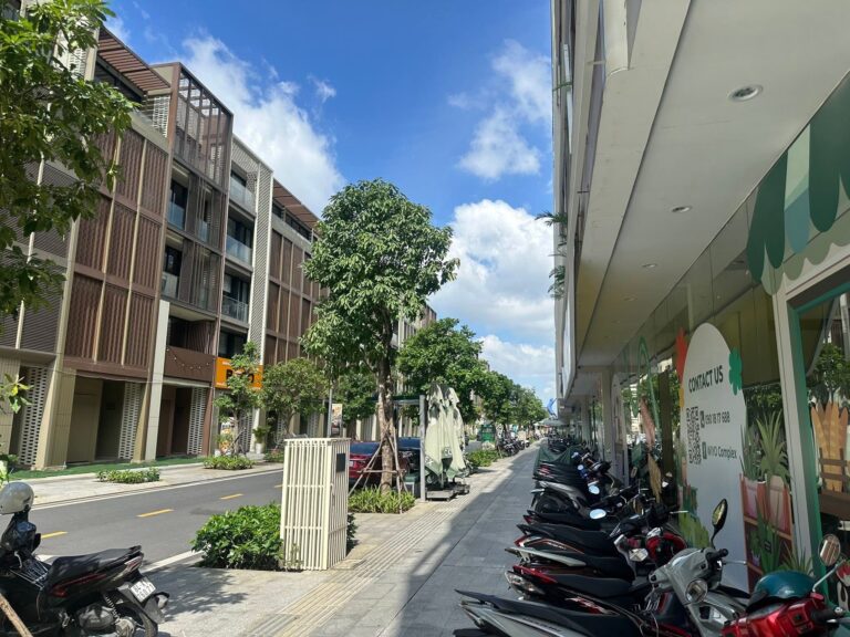 Ban nha pho thuong mai soho 95m2 gia tot tai the global city